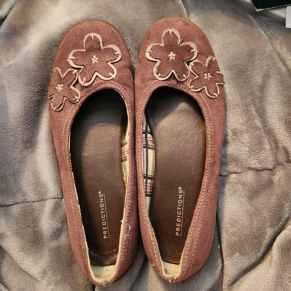 Ballet flats